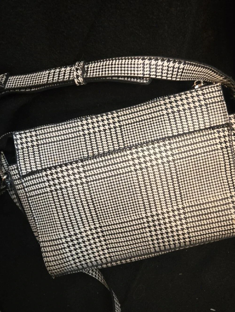 Steve Madden Black & White Houndstooth Crossbody Purse